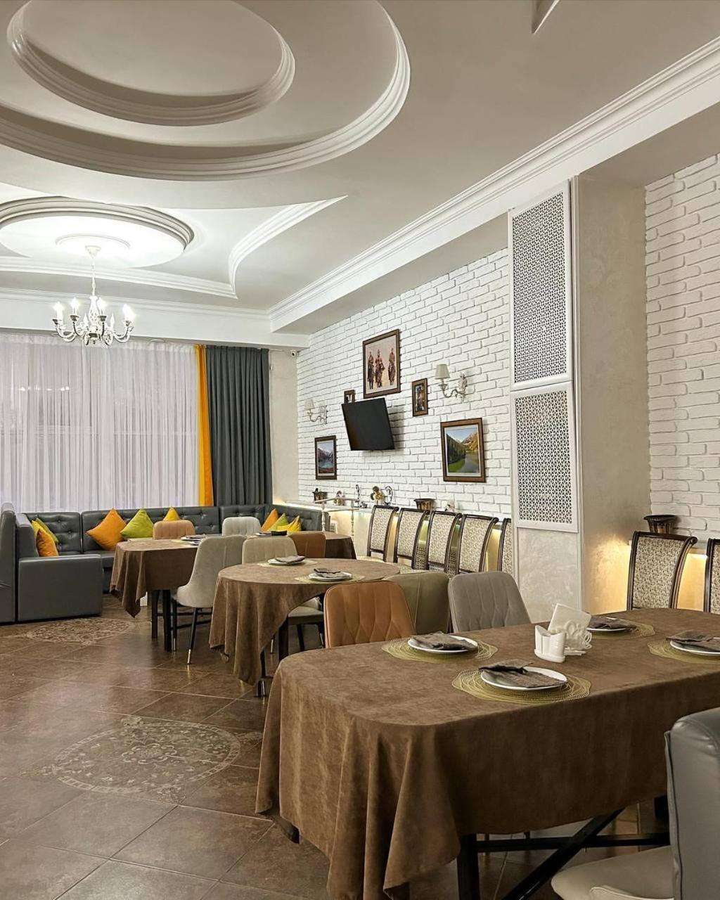 Tanzharyk Hotel Aktobe Exteriér fotografie