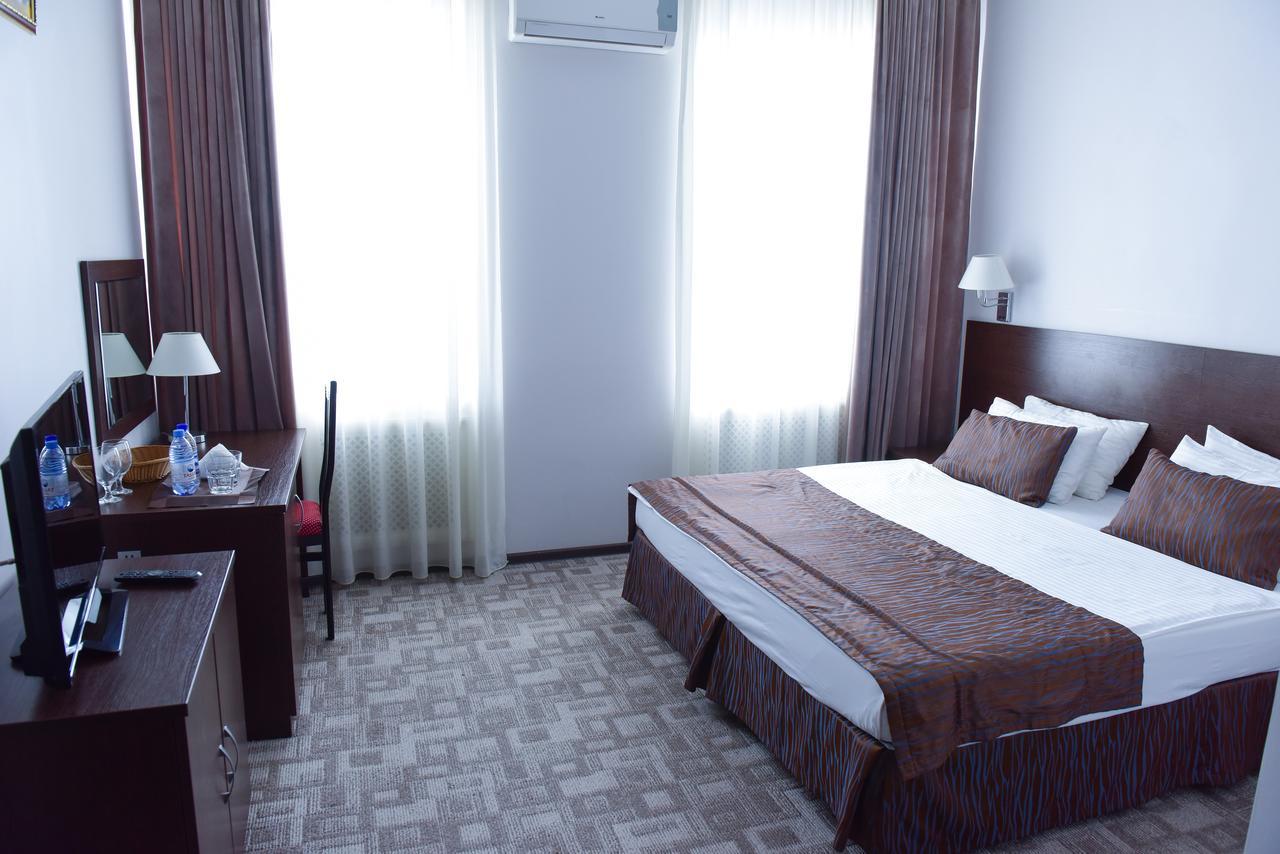 Tanzharyk Hotel Aktobe Exteriér fotografie